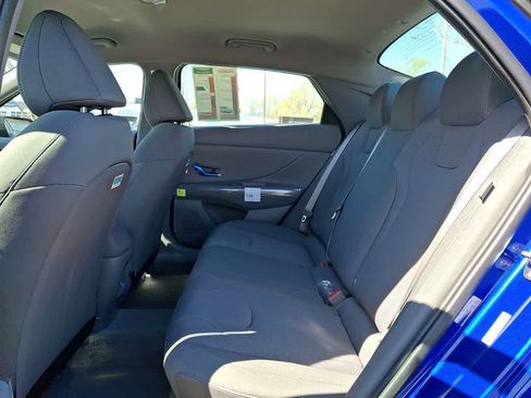 New 2026 Hyundai Elantra SE image 8