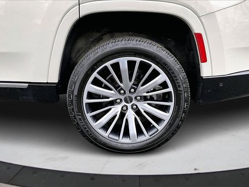 Used 2022 Jeep Grand Wagoneer Series III image 37