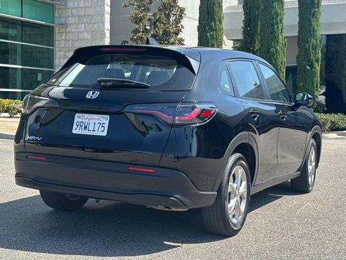 Used 2025 Honda HR-V LX image 5