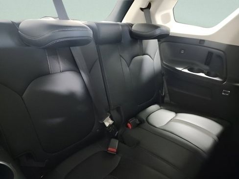Used 2023 Honda Pilot Touring image 22