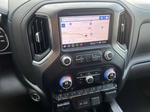 Used 2023 GMC Sierra 2500 Denali w/ Denali Ultimate Package AWD/4WD image 15