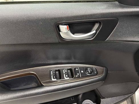 Used 2019 Kia Optima EX FWD image 15