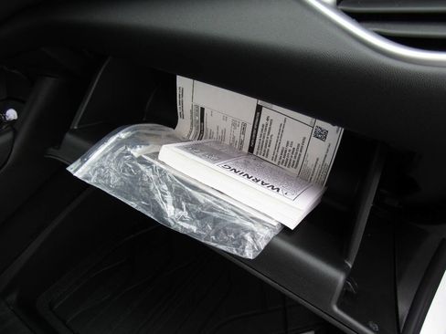 Used 2022 Chevrolet Malibu LS w/ LPO, Floor Liner Package FWD image 23