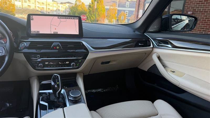 Used 2021 BMW 530i xDrive w/ Premium Package AWD/4WD image 25