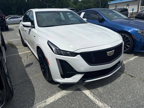 Used 2021 Cadillac CT5 V w/ Premium Package RWD image 2