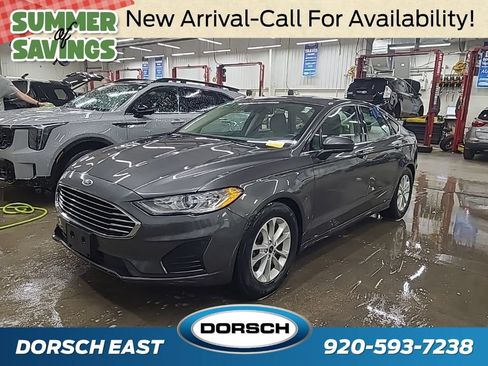 Certified 2019 Ford Fusion SE FWD image 1