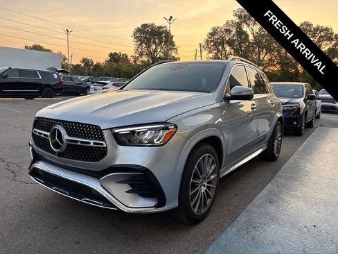 Used 2024 Mercedes-Benz GLE 450 4MATIC image 2