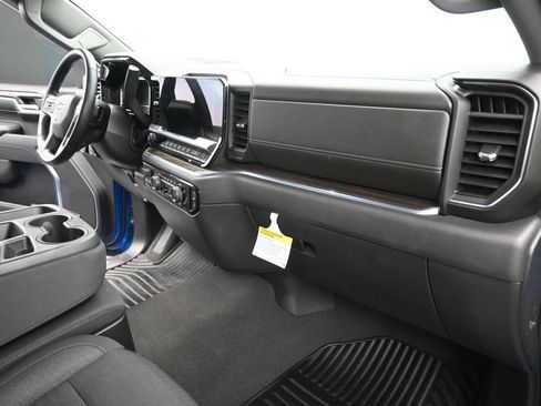 Used 2022 Chevrolet Silverado 1500 LT w/ Texas Edition Plus RWD image 10