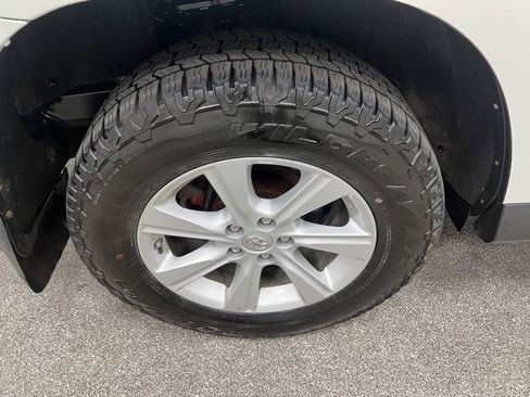 Used 2013 Toyota Highlander Plus image 20
