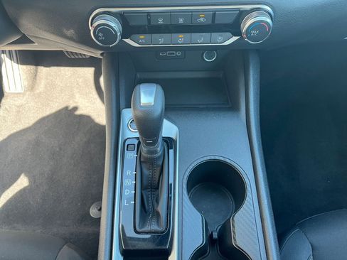 Used 2025 Nissan Altima 2.5 SV image 40