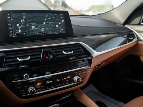 Used 2018 BMW 640i Gran Turismo xDrive image 23