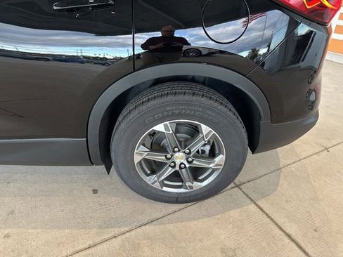 New 2025 Chevrolet Blazer LT w/ Convenience Package AWD/4WD image 12