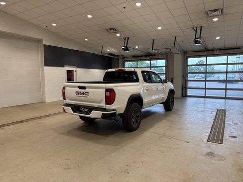 New 2025 GMC Canyon Elevation w/ Convenience Package image 6