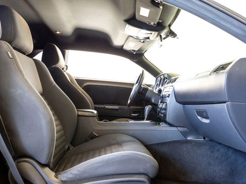 Used 2012 Dodge Challenger SXT image 24