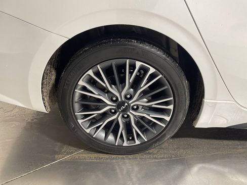 Certified 2023 Kia Forte GT-Line w/ GT-Line Premium Package image 9