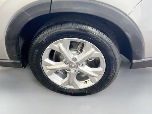 Used 2025 Honda HR-V LX image 24