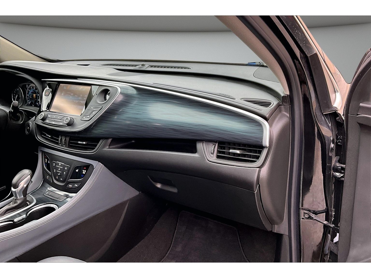 Used 2020 Buick Envision Premium AWD/4WD image 48
