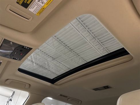 Used 2017 Lexus LX 570 4WD image 4