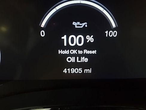 Used 2020 Jeep Grand Cherokee Altitude AWD/4WD image 23