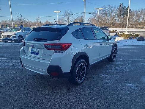 Used 2022 Subaru Crosstrek 2.0i image 6