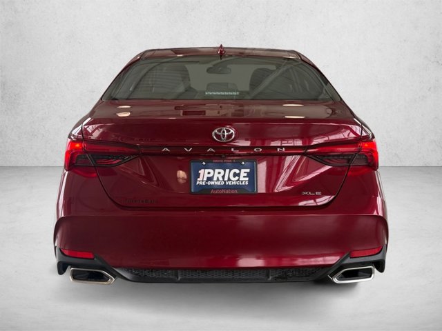 Used 2019 Toyota Avalon XLE w/ Moonroof Package FWD image 6