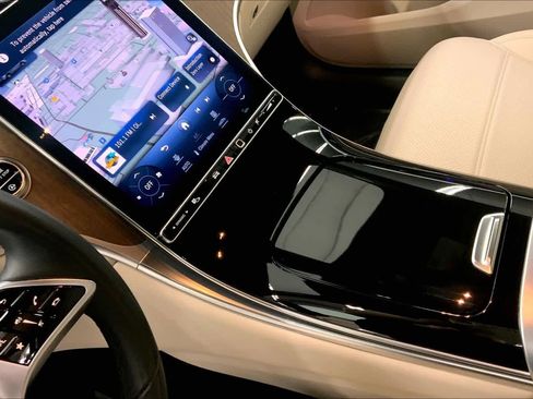 Certified 2023 Mercedes-Benz GLC 300 image 27