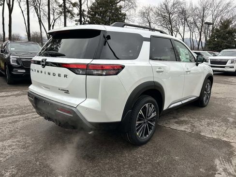 New 2026 Nissan Pathfinder Platinum AWD/4WD image 7
