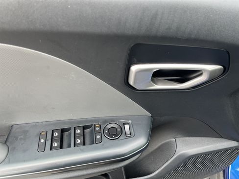Used 2025 Kia K4 FWD image 18