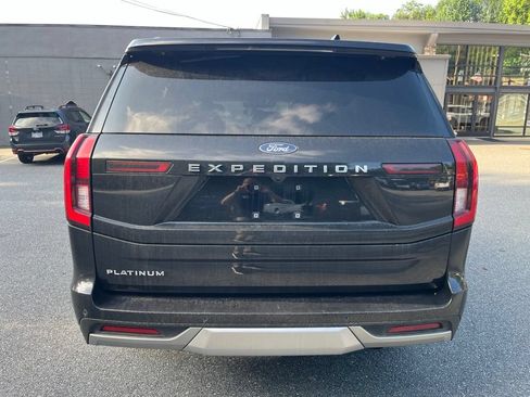 Used 2025 Ford Expedition Platinum AWD/4WD image 19