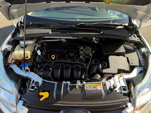Used 2013 Ford Focus SE FWD image 15