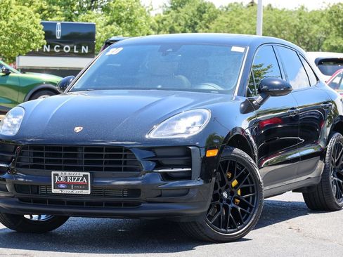 Used 2020 Porsche Macan w/ Premium Package Plus AWD/4WD image 17