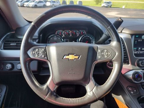 Used 2018 Chevrolet Suburban Premier AWD/4WD image 6