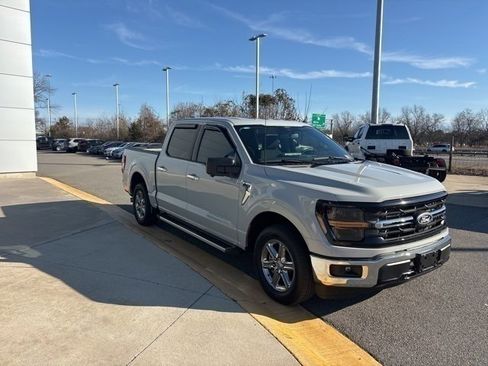 Used 2024 Ford F150 XLT w/ Mobile Office Package image 7