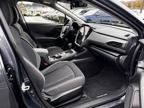 Used 2025 Subaru Crosstrek 2.0i Premium image 8