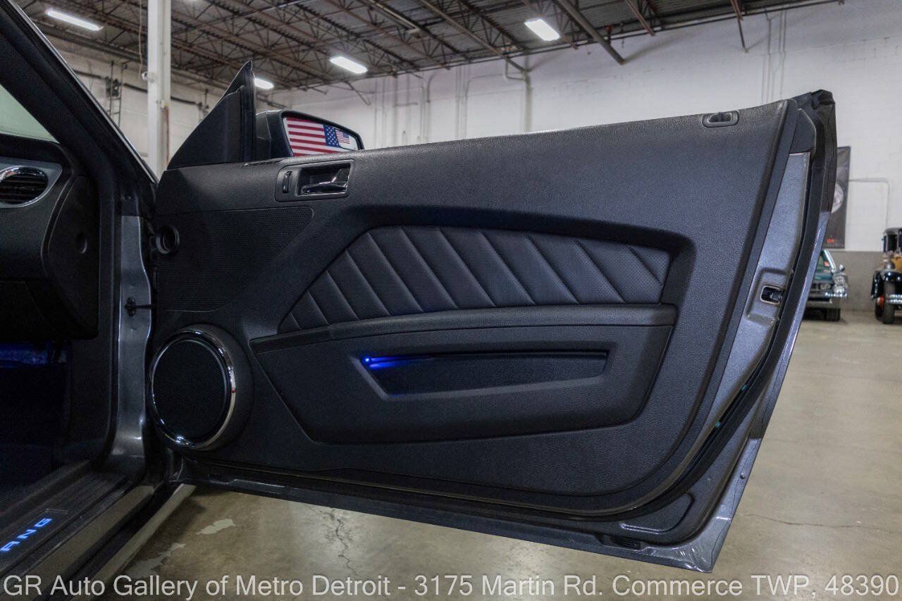 Used 2014 Ford Mustang GT Premium w/ GT Track Package RWD image 33