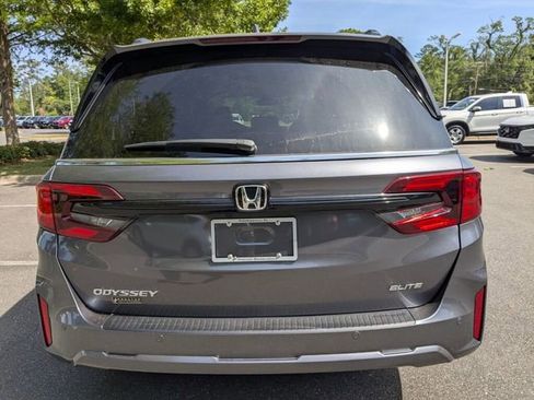 New 2026 Honda Odyssey Elite image 8
