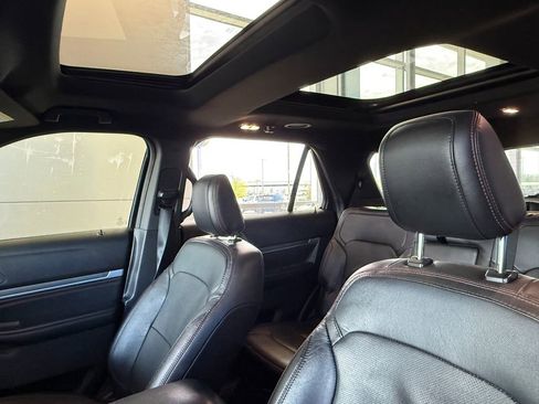 Used 2018 Ford Explorer Sport w/ Equipment Group 401A image 16