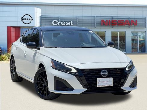 New 2026 Nissan Altima 2.5 SR FWD image 1