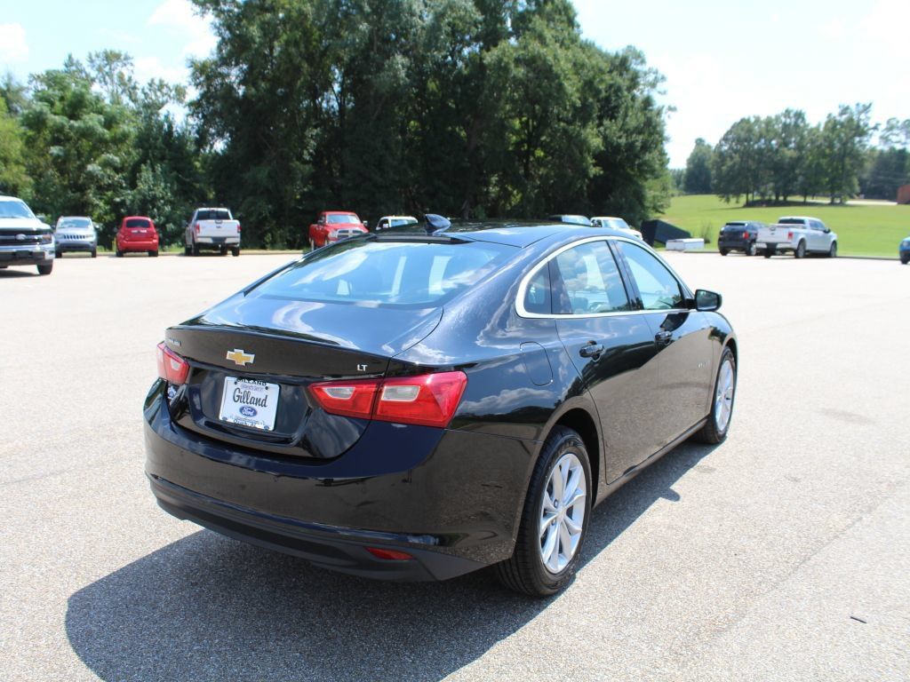 Used 2025 Chevrolet Malibu LT FWD image 7
