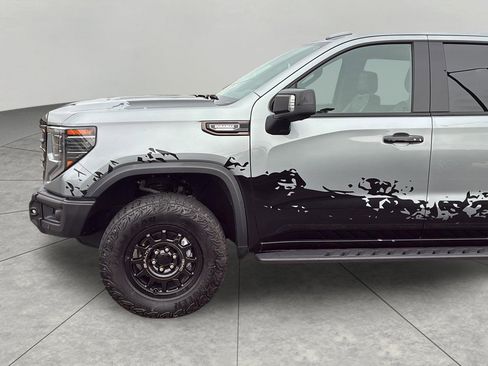 Used 2024 GMC Sierra 1500 AT4X w/ AT4X AEV Edition AWD/4WD image 4