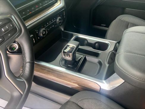 Used 2023 Chevrolet Silverado 1500 LT Trail Boss w/ Convenience Package II AWD/4WD image 17