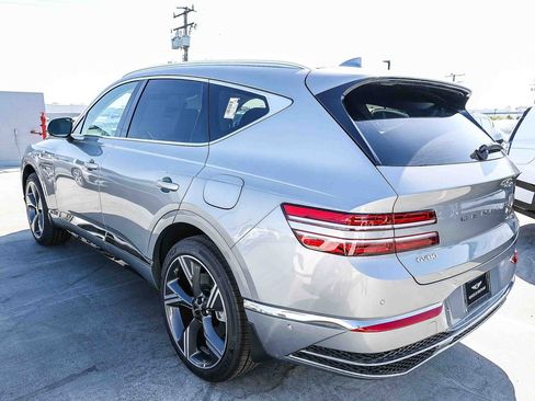 New 2026 Genesis GV80 2.5T Prestige image 4