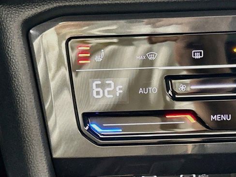 Certified 2022 Volkswagen Tiguan SEL R-Line AWD/4WD image 21