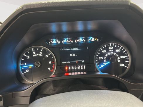 Used 2016 Ford F150 XLT w/ Equipment Group 302A Luxury image 10