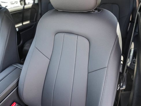 New 2026 Mercedes-Benz GLB 250 4MATIC image 23
