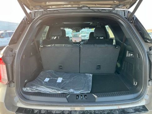 New 2026 Ford Explorer ST w/ Sun And Sound Package image 19