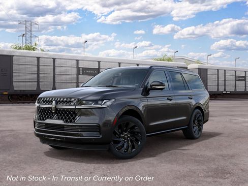 New 2027 Lincoln Navigator Reserve AWD/4WD image 2
