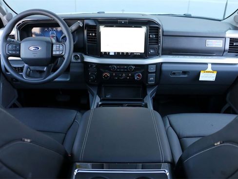 New 2026 Ford F250 XLT w/ XLT Premium Package image 31