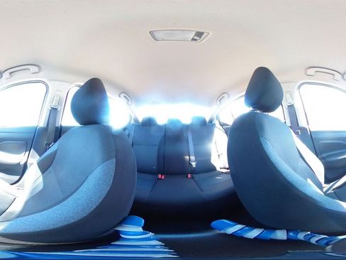 Used 2025 Nissan Versa SV image 40