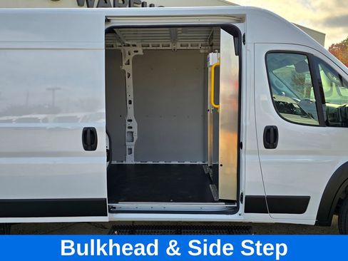 Used 2025 RAM ProMaster 2500 w/ Convenience Group image 17